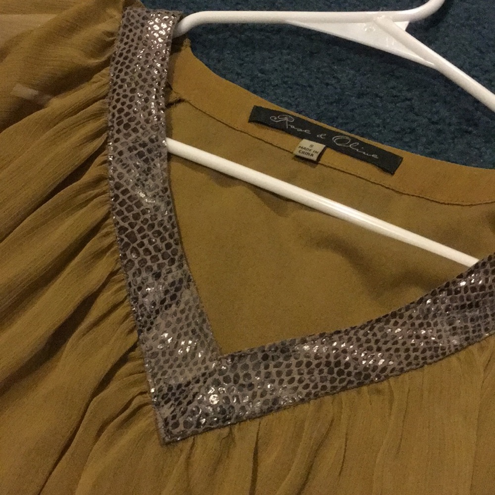 Sheer blouse - Picture 2 of 3